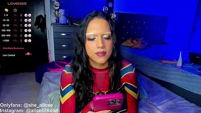 Snapshot of SWEET_ALICEXX chatting on 12-28-24, 11:59 SWEET ALICEXX online show from 12-28-24, 11:59