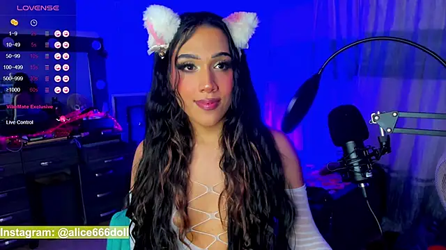 Snapshot of SWEET_ALICEXX chatting on 03-04-25, 08:38 SWEET ALICEXX online show from 03-04-25, 08:38