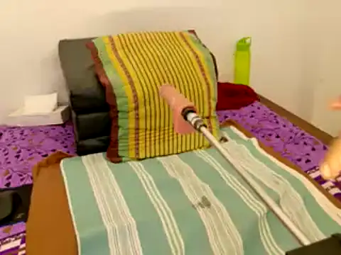 Suzzy-SL online show from 03-17-26, 03:11