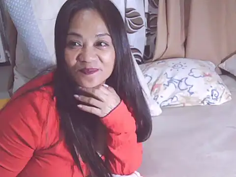 Snapshot of mommylicious chatting on 03-07-25, 11:27 mommylicious online show from 03-07-25, 11:27