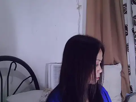 Snapshot of mommylicious chatting on 03-10-25, 10:13 mommylicious online show from 03-10-25, 10:13