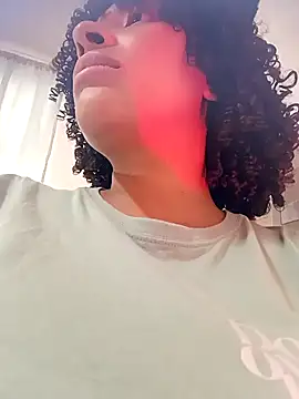 Snapshot of DannaBerry chatting on 10-10-25, 04:06 DannaBerry online show from 10-10-25, 04:06