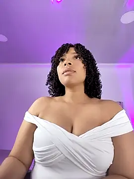 Snapshot of DannaBerry chatting on 10-27-25, 03:38 DannaBerry online show from 10-27-25, 03:38