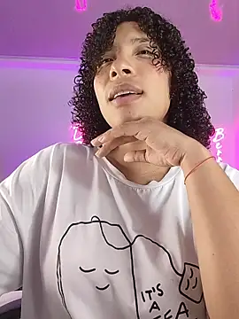 Snapshot of DannaBerry chatting on 01-07-26, 02:08 DannaBerry online show from 01-07-26, 02:08