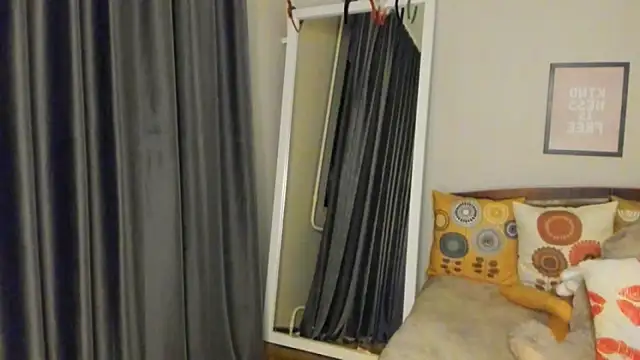 Snapshot of Stripchatlady chatting on 02-01-26, 03:32 Stripchatlady online show from 02-01-26, 03:32