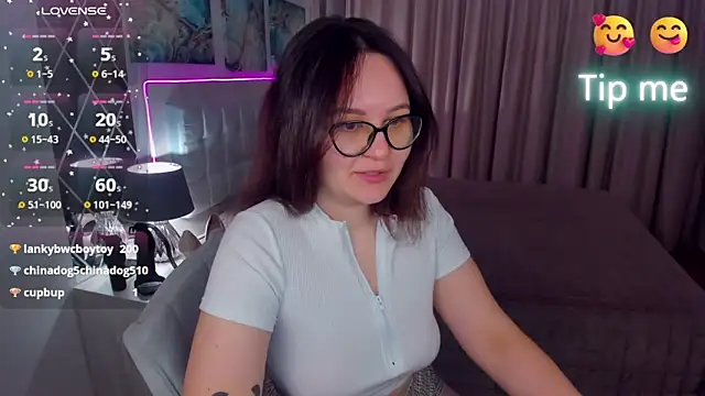 EsterLogan online show from 02-02-25, 11:51