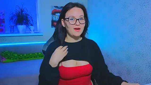 EsterLogan online show from 11-13-25, 10:25