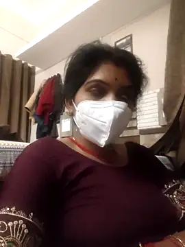 Snapshot of Your_chahat chatting on 02-08-26, 10:57 Your chahat online show from 02-08-26, 10:57