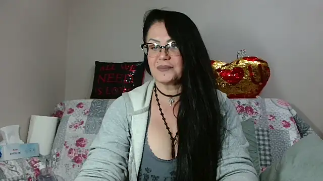 x  KHALEESI  x online show from 11-14-25, 09:24