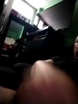 Snapshot of Lucas5432790 chatting on 03-12-26, 01:17 Lucas5432790 online show from 03-12-26, 01:17