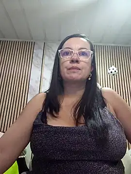 Sonialorens  online show from 06-27-26, 08:03