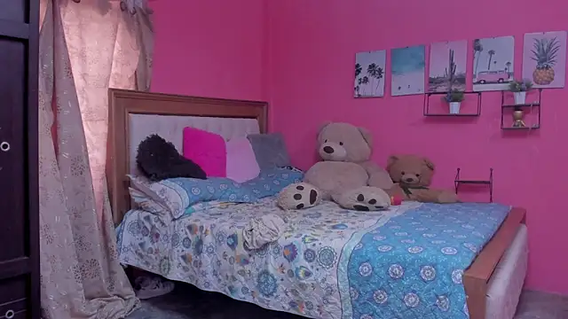 Snapshot of Emma_lean chatting on 02-24-25, 01:31 Emma lean online show from 02-24-25, 01:31