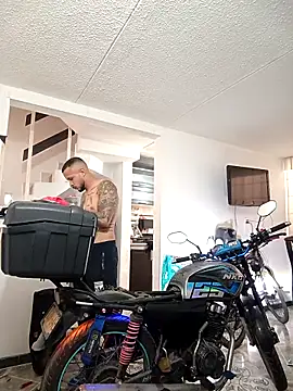 Snapshot of sebastian_horny chatting on 10-23-25, 08:51 sebastian horny online show from 10-23-25, 08:51