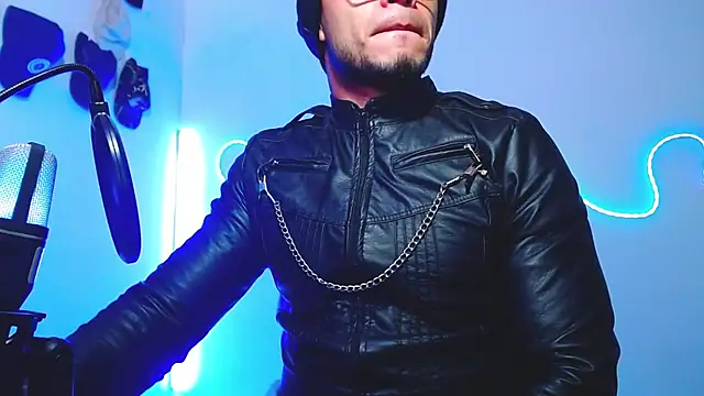 Snapshot of sebastian_horny chatting on 11-30-25, 10:08 sebastian horny online show from 11-30-25, 10:08