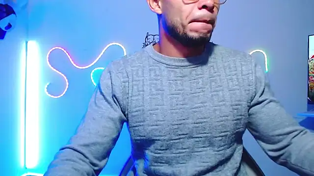 Snapshot of sebastian_horny chatting on 12-13-25, 08:25 sebastian horny online show from 12-13-25, 08:25