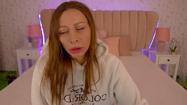 MirandaHobbs online show from 02-12-25, 11:40