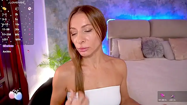 MirandaHobbs online show from 10-18-25, 07:09