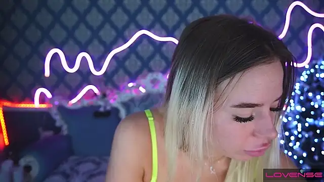 Snapshot of Sexy_Ira chatting on 01-12-25, 10:45 Sexy Ira online show from 01-12-25, 10:45