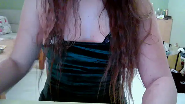Snapshot of Misty_x chatting on 11-25-25, 07:36 Misty x online show from 11-25-25, 07:36