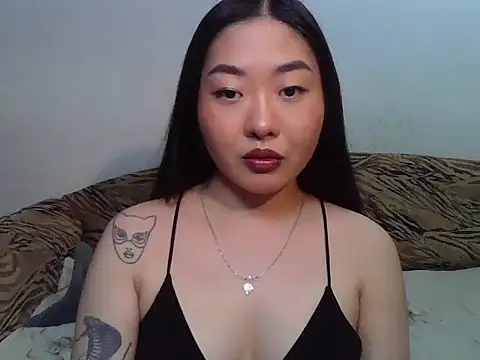 Snapshot of Aleksa_Blackdream chatting on 05-12-26, 06:05 Aleksa Blackdream online show from 05-12-26, 06:05