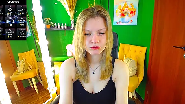 MaryHiggins online show from 03-19-25, 07:40