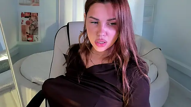 Snapshot of Roxana_Wet_ chatting on 06-05-26, 01:28 Roxana Wet online show from 06-05-26, 01:28