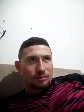 Snapshot of Juninho5755 chatting on 11-18-25, 10:14 Juninho5755 online show from 11-18-25, 10:14