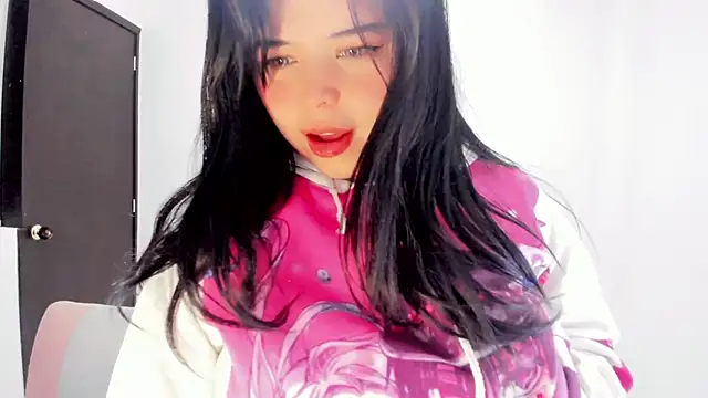 Snapshot of ariakyubi chatting on 01-09-25, 10:20 ariakyubi online show from 01-09-25, 10:20