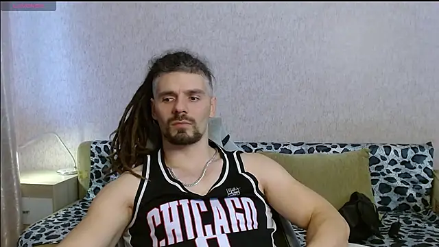 Aestheticguy101 online show from 11-30-25, 11:36