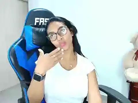 sophiax-x online show from 03-20-25, 12:30