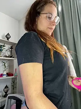 Emma Wish online show from 01-24-25, 03:34