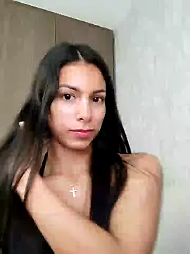 Snapshot of Angelinalombardi_ chatting on 03-18-25, 04:48 Angelinalombardi  online show from 03-18-25, 04:48