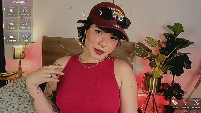 Snapshot of Amy_art chatting on 07-13-26, 08:44 Amy art online show from 07-13-26, 08:44