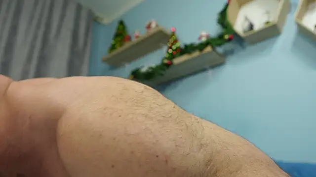 Muscle Bear online show from 01-11-25, 07:49