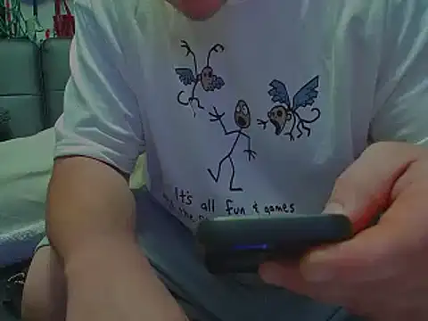 AwesomePapaya online show from 11-22-25, 11:37