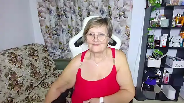 Snapshot of Selenna57 chatting on 01-04-25, 12:48 Selenna57 online show from 01-04-25, 12:48