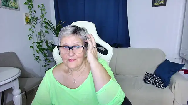 Selenna57 online show from 02-11-26, 06:13