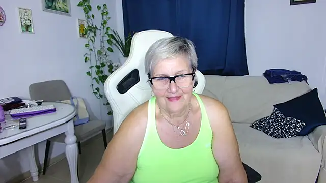 Selenna57 online show from 02-15-26, 06:59