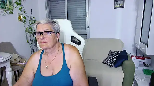 Selenna57 online show from 05-28-26, 05:43