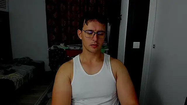 sexxymuscles4u online show from 10-13-25, 08:58