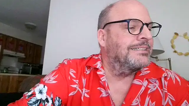 Snapshot of Ursulet_US chatting on 03-23-26, 05:28 Ursulet US online show from 03-23-26, 05:28