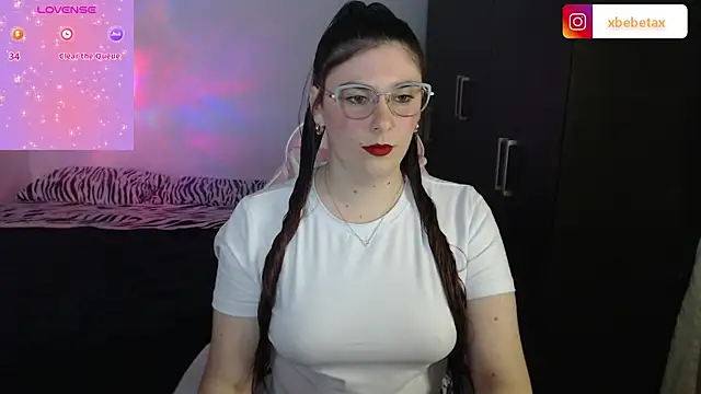 Snapshot of xxbbtaa chatting on 01-06-25, 01:31 xxbbtaa online show from 01-06-25, 01:31