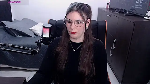 xxbbtaa online show from 06-06-26, 01:43
