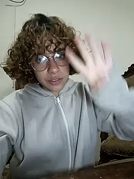 Snapshot of EmmaMelissa0521 chatting on 12-30-24, 03:58 EmmaMelissa0521 online show from 12-30-24, 03:58