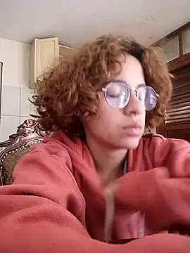 Snapshot of EmmaMelissa0521 chatting on 01-09-25, 09:26 EmmaMelissa0521 online show from 01-09-25, 09:26