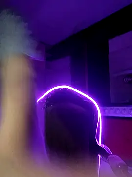 Snapshot of EmmaMelissa0521 chatting on 01-10-25, 04:01 EmmaMelissa0521 online show from 01-10-25, 04:01