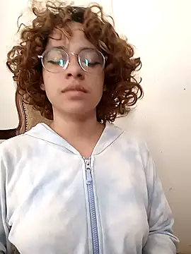 Snapshot of EmmaMelissa0521 chatting on 01-11-25, 08:21 EmmaMelissa0521 online show from 01-11-25, 08:21