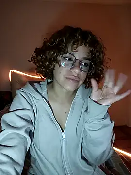 Snapshot of EmmaMelissa0521 chatting on 01-27-25, 05:36 EmmaMelissa0521 online show from 01-27-25, 05:36