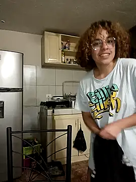 Snapshot of EmmaMelissa0521 chatting on 02-04-25, 06:25 EmmaMelissa0521 online show from 02-04-25, 06:25