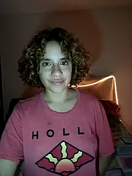 Snapshot of EmmaMelissa0521 chatting on 02-05-25, 02:08 EmmaMelissa0521 online show from 02-05-25, 02:08